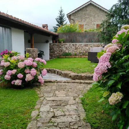 Villa Vivienda Rural La Otra Casa Arenas de Iguña